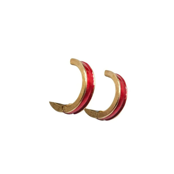 Trifari Red Enamel Dainty Hoop Earrings Gold Tone Vintage MCM - Picture 2 of 5